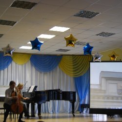 Концерт солистов и ансамблей школы в рамках проекта "Музыка театра, кино и телевидения", посвященный Году российского кино (22 апреля 2016 года)